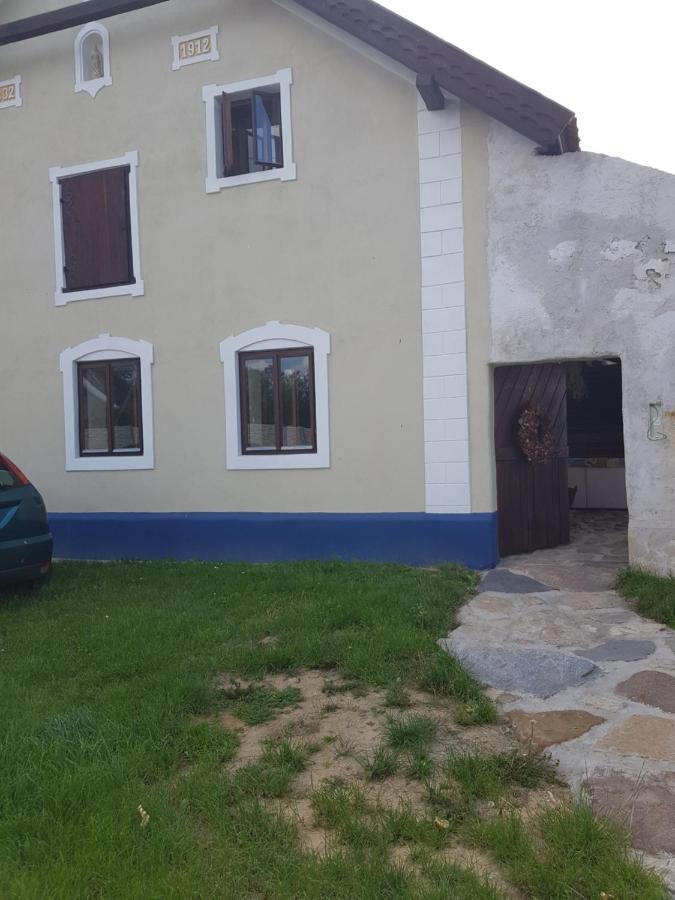 Ubytovani Agnes Jaronice Exterior photo